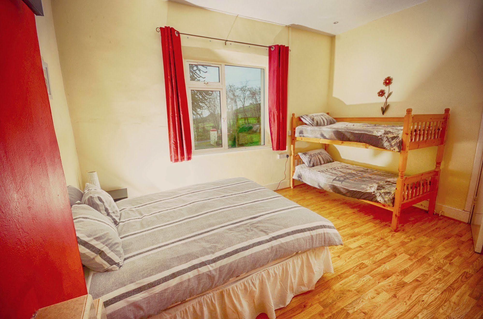 Loughcrew Megalithic Hostel Millbrook Экстерьер фото